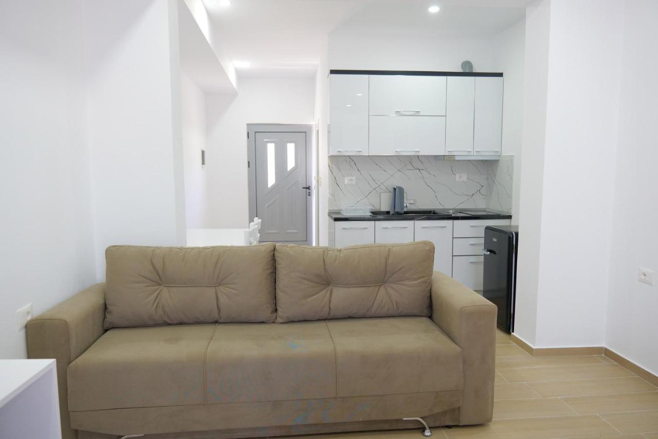 Iljo Apartments Ksamil Exterior photo